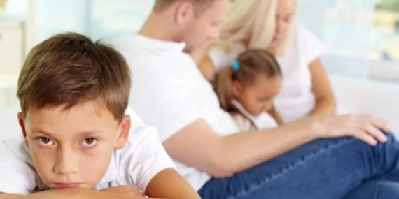 Kardeş Kıskançlığıyla Baş Etmenin Yolları